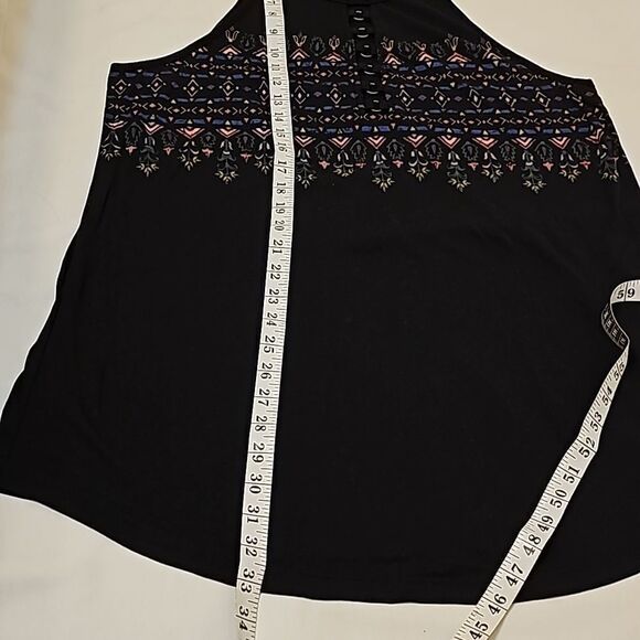 Torrid sleeveless top size 1 - Picture 5 of 8